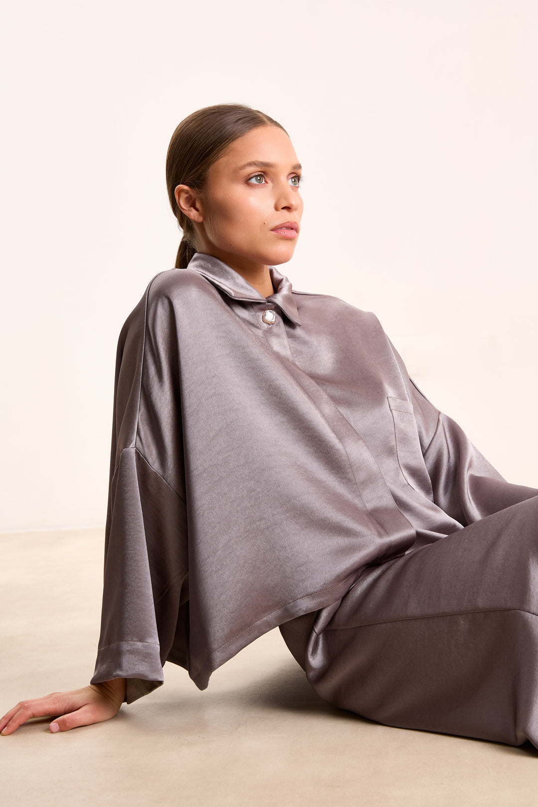 Yannick Brushed Uni Satin Steel Grey