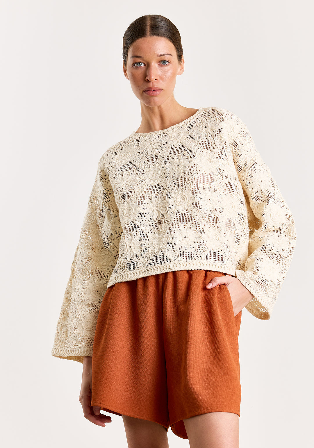 Caro Flower Macramé Off White