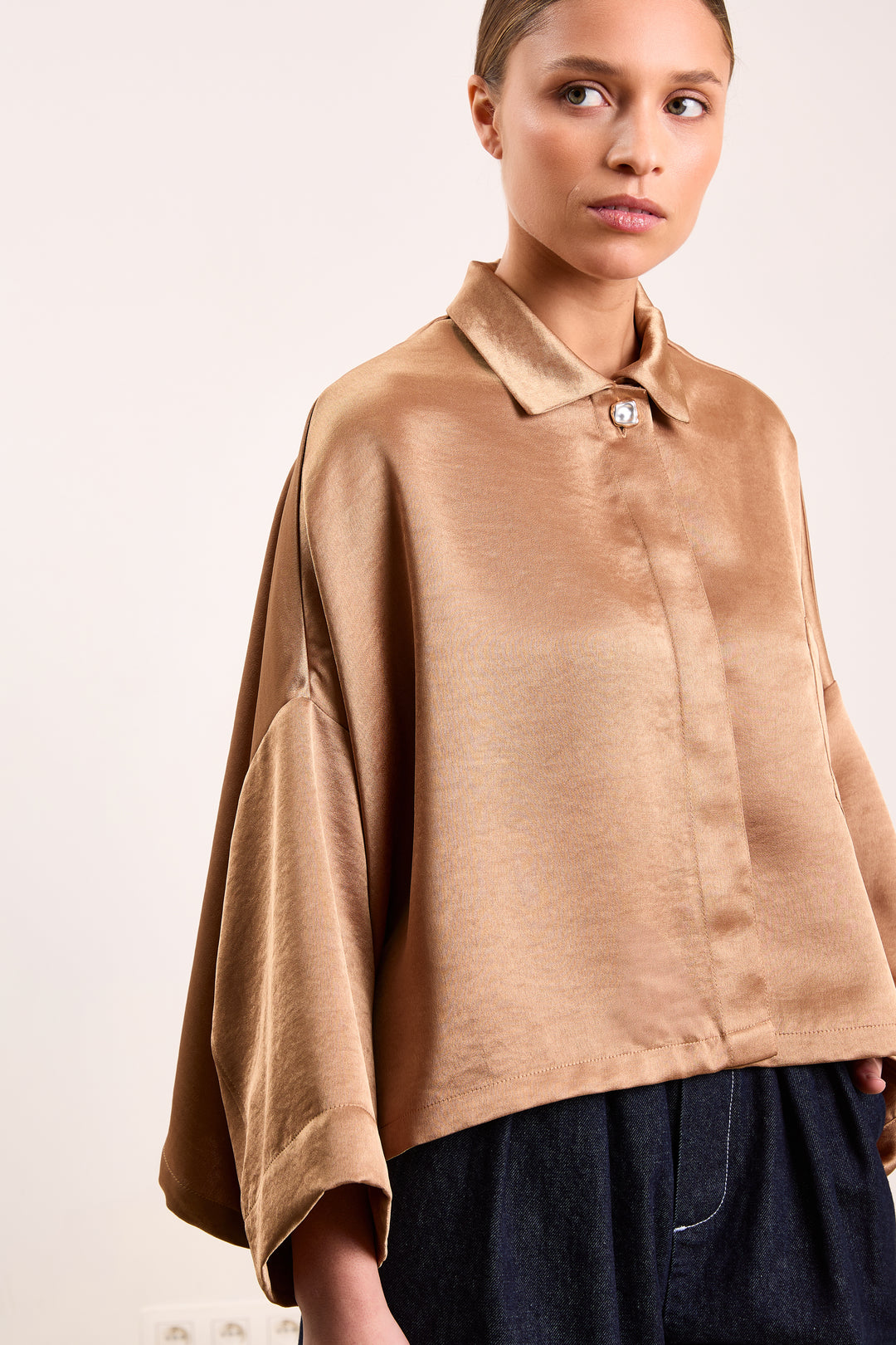 Yannick Brushed Uni Satin Caramel