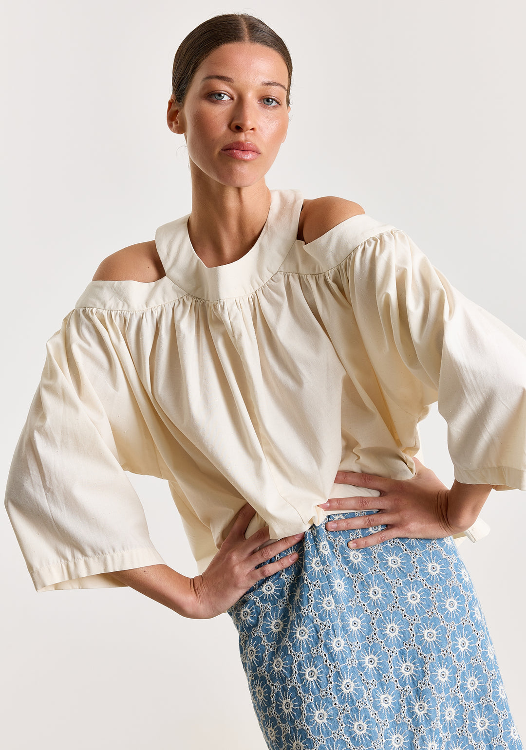 Grace Uni Bouclé Shirting Off White