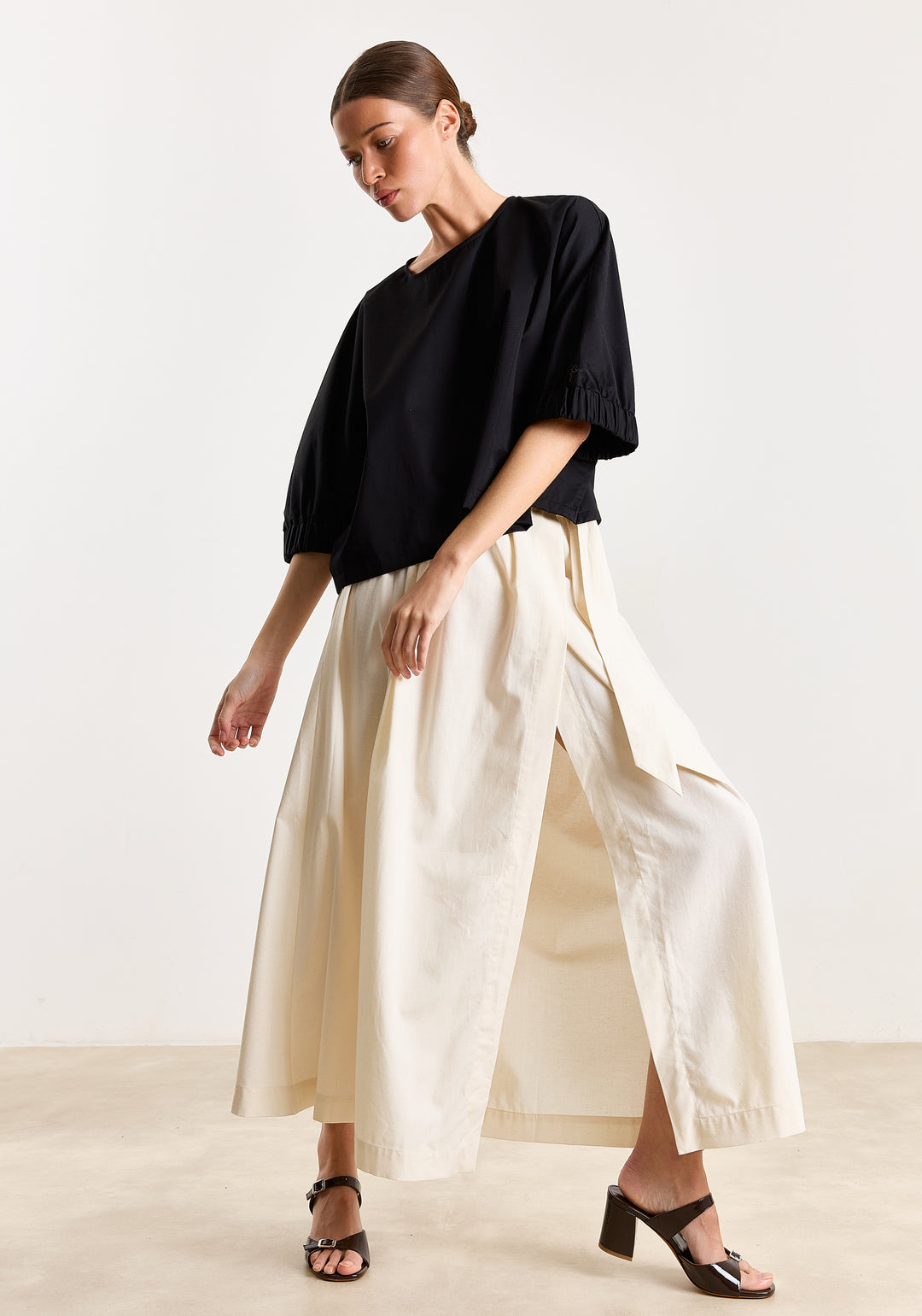 Myra Uni Bouclé Shirting Off White