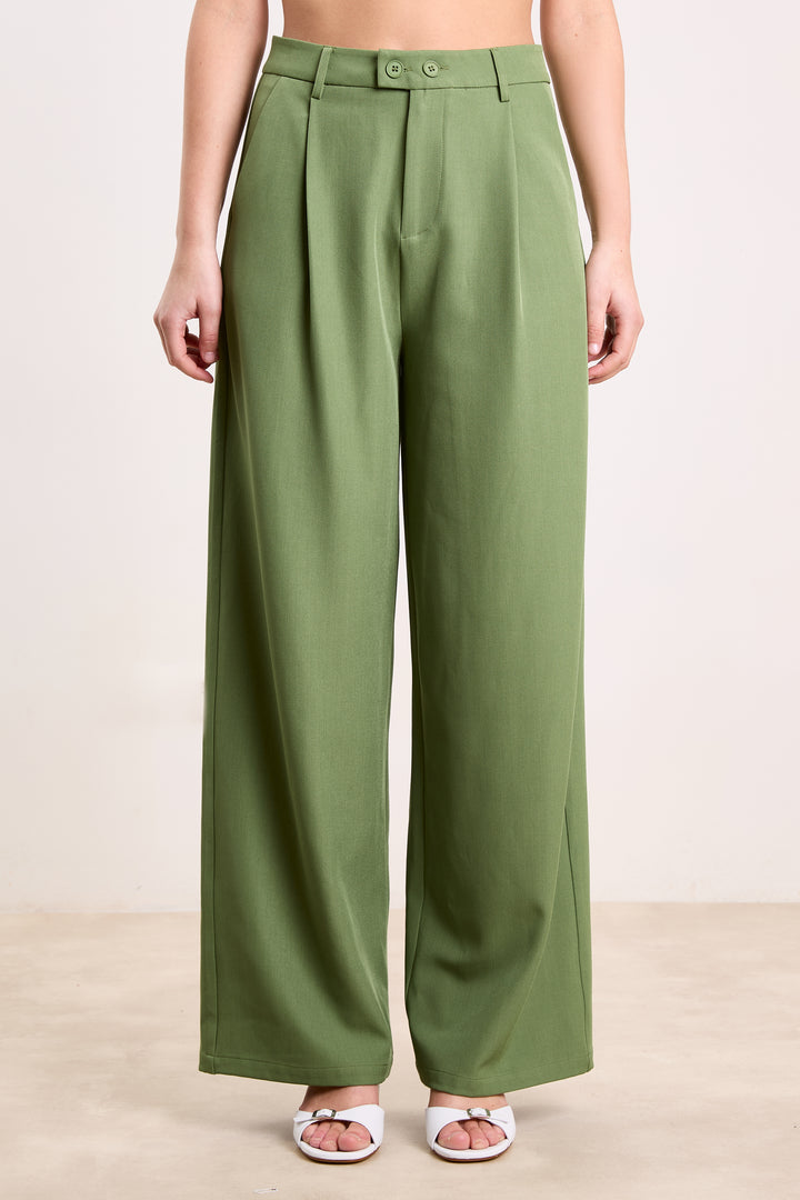 Theo Uni Suiting Basil