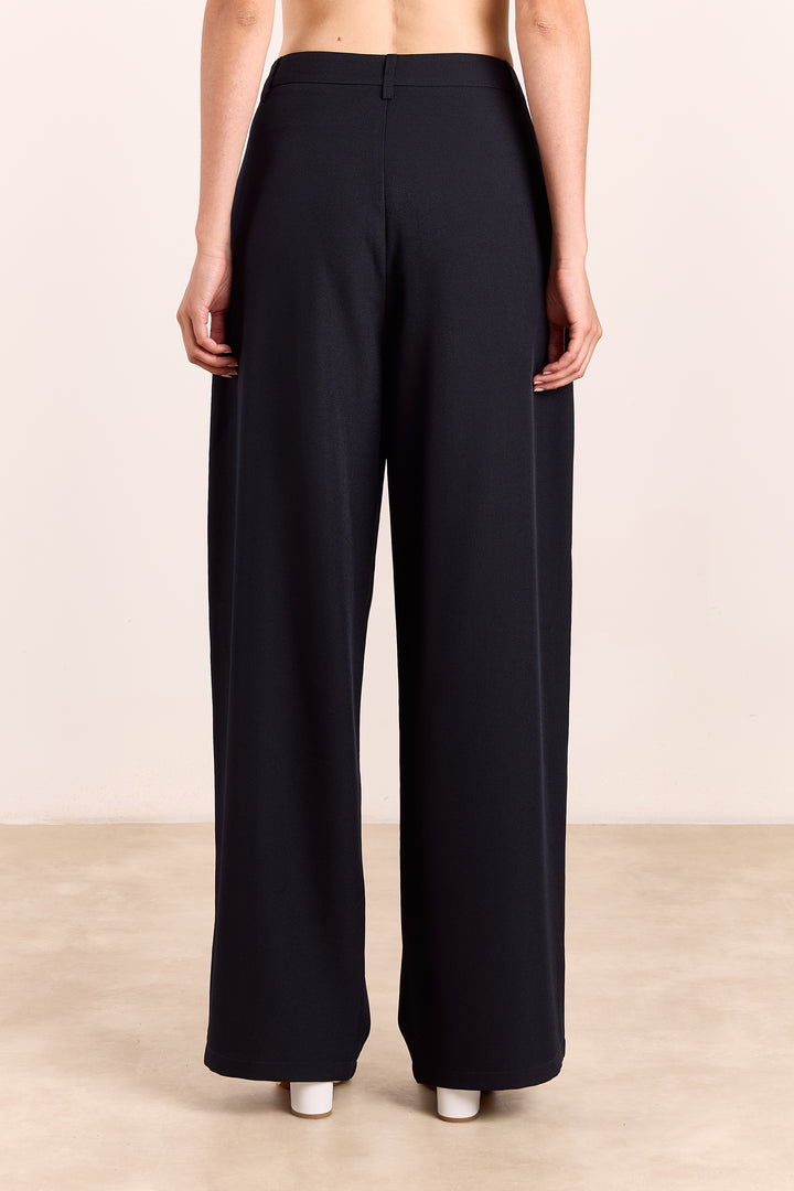 Theo Uni Suiting Navy