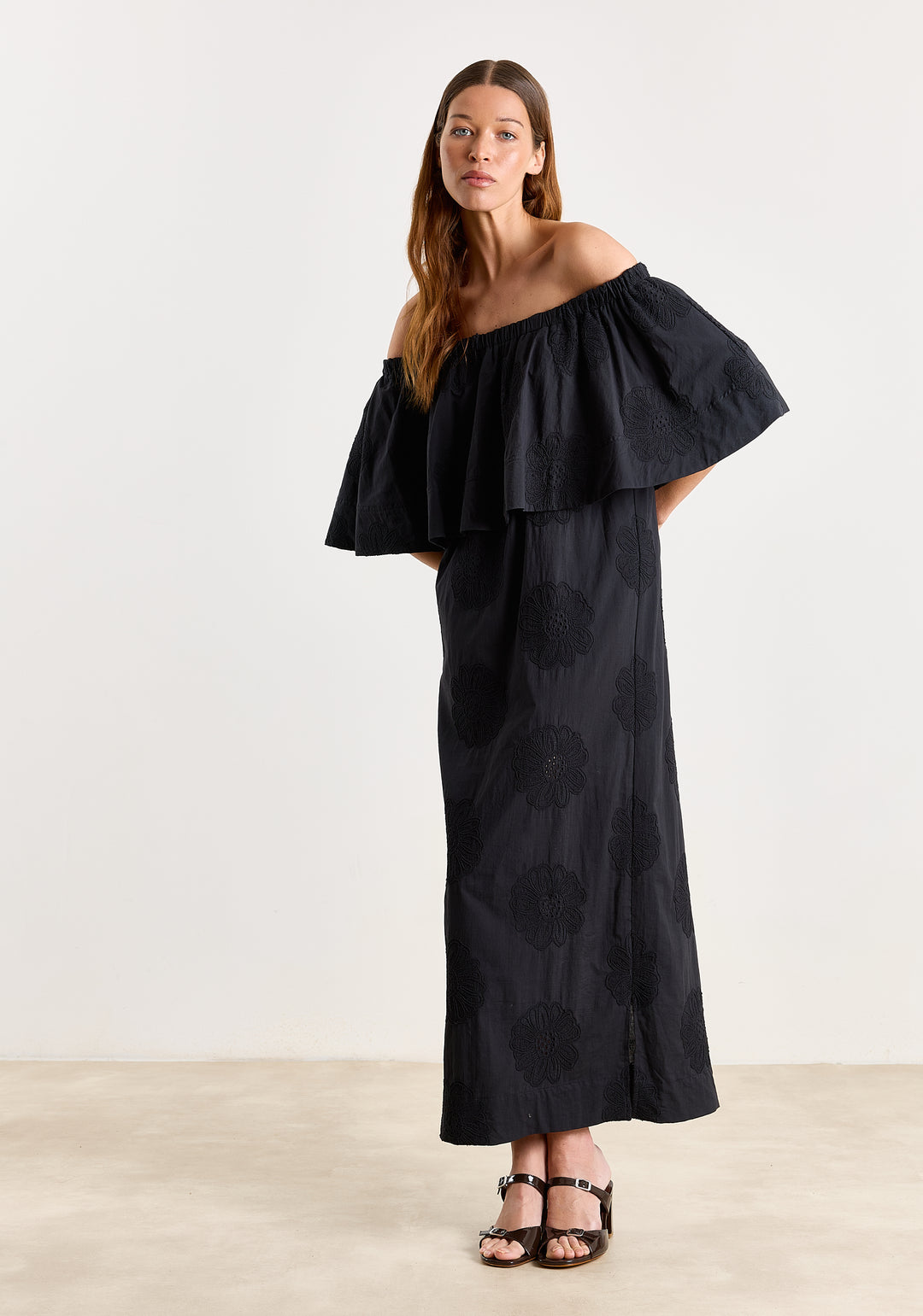 Gaetane Cotton Daisy Embroi Black