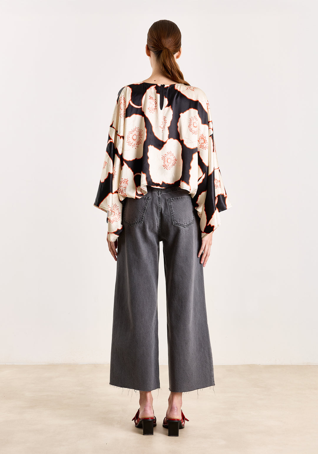 Rose Anemone Flower Print Multicolor