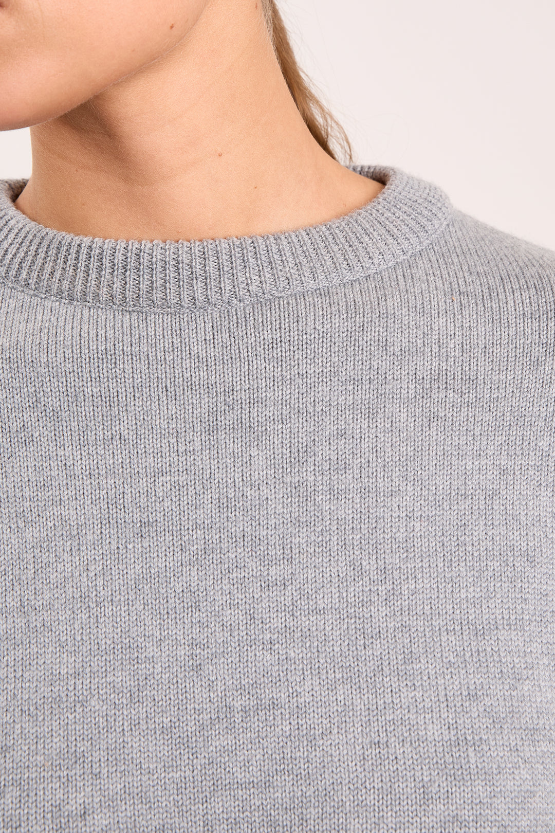 Loua Basic Knit Grey