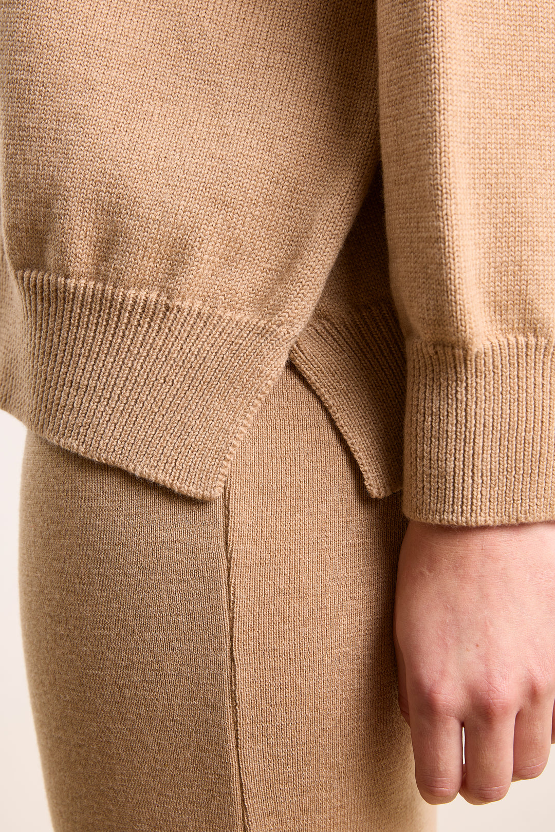 Loua Basic Knit Camel