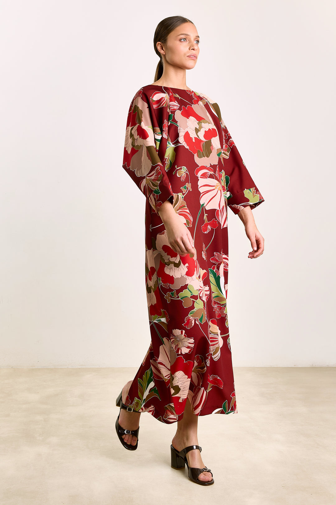 Jacqueline Botanical Flower Burgundy