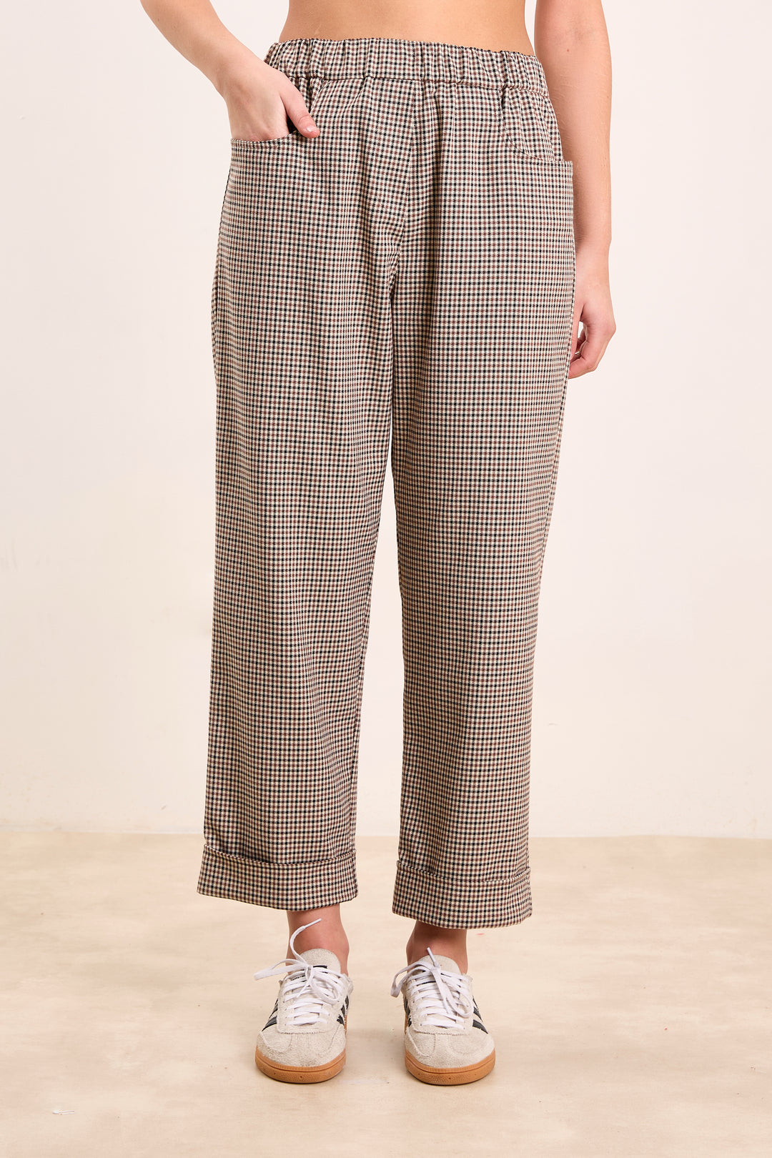 Jeanne English Checks Brown