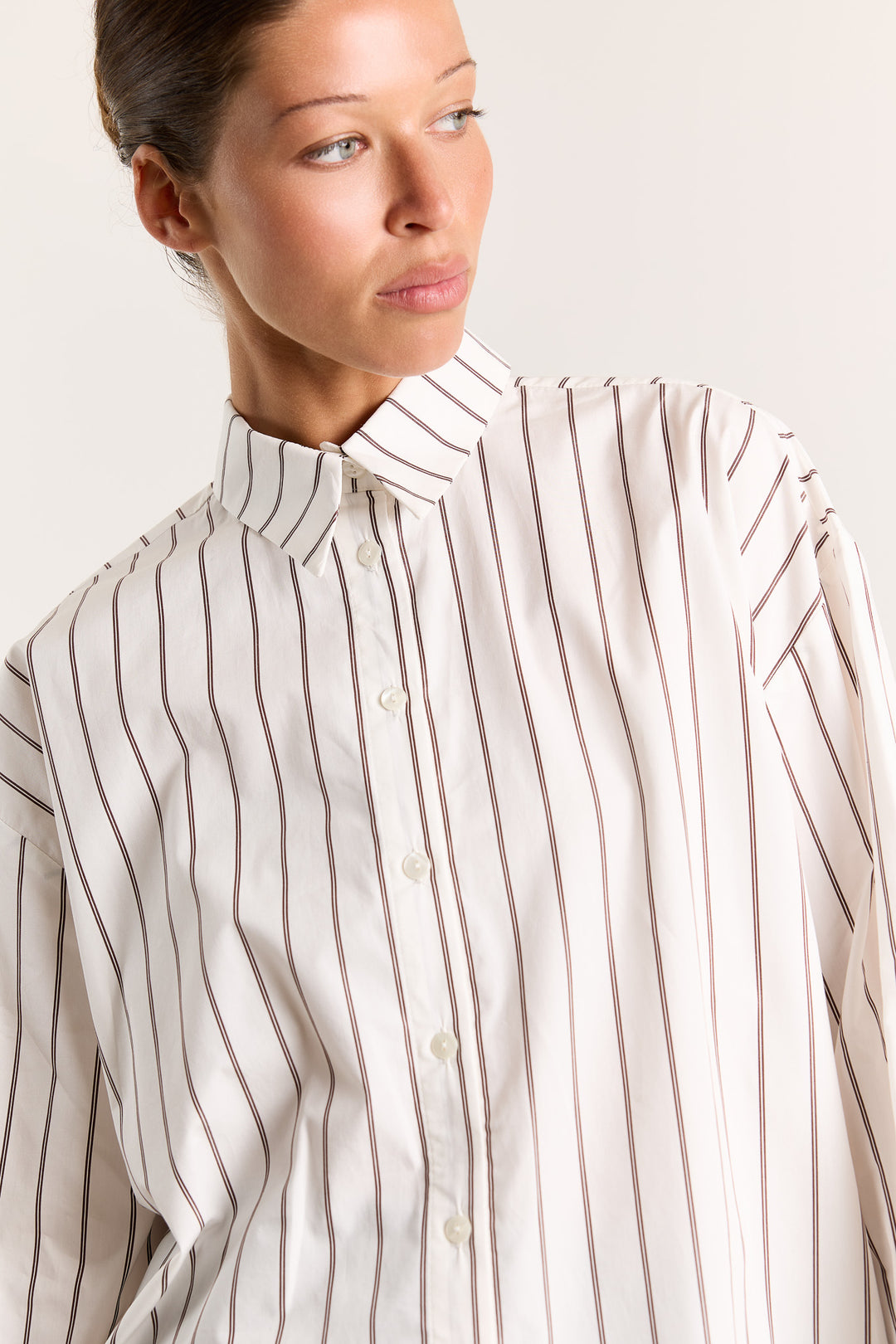 Laura Shirting Stripes Brown