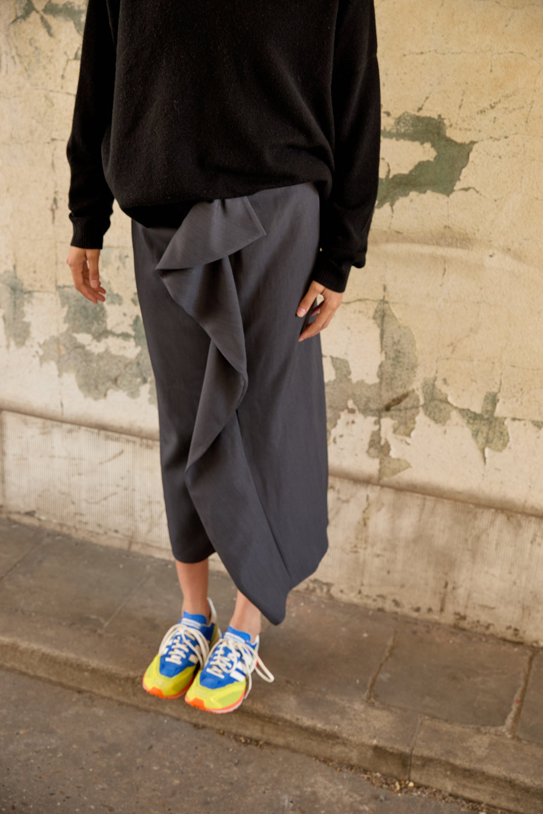 Isabel Uni Suiting Graphite