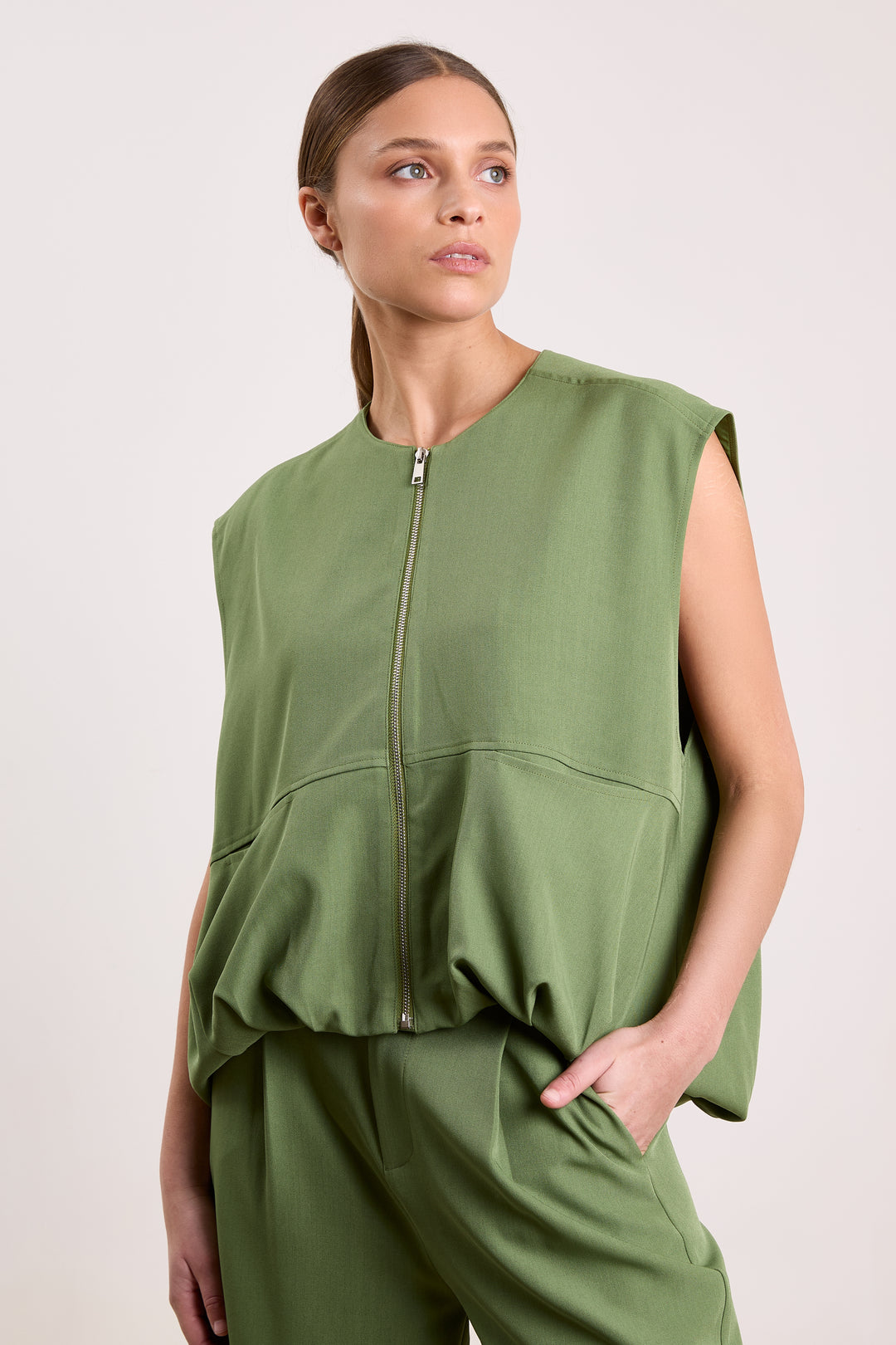 Theodora Uni Suiting Basil