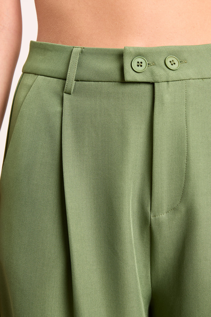 Theo Uni Suiting Basil