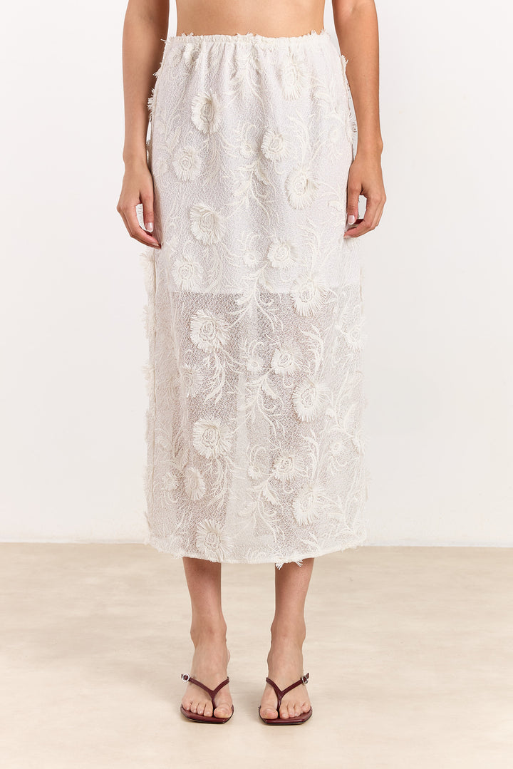 Eloise Fringe Flower Off White