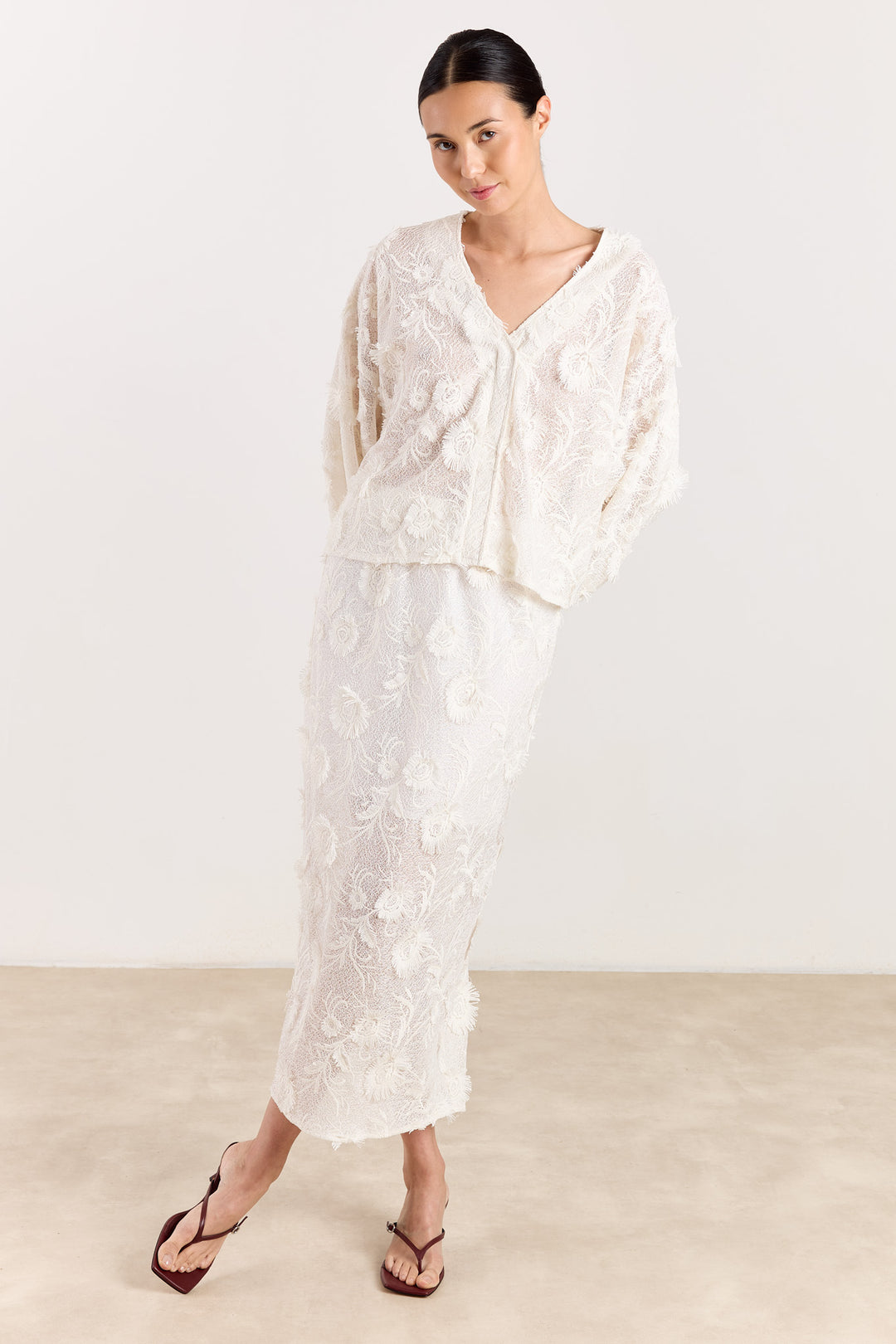 Eloise Fringe Flower Off White