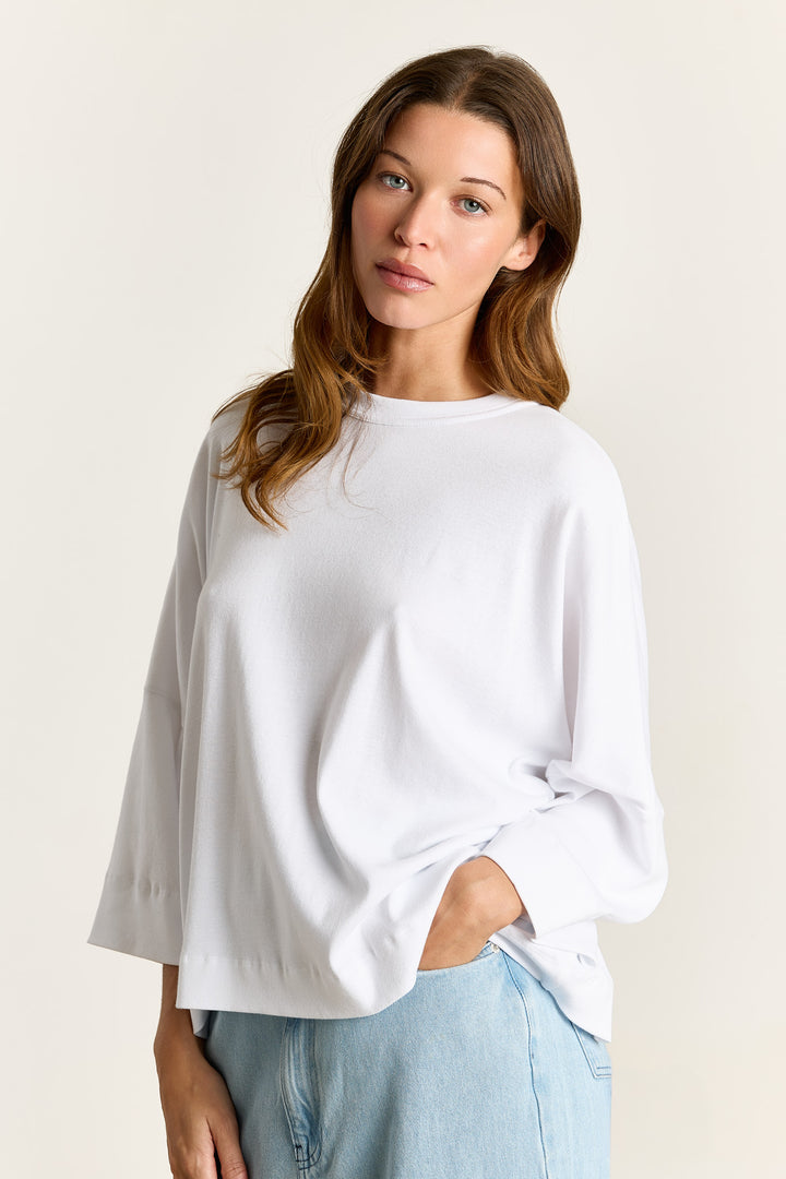 Madeline Uni Solid White
