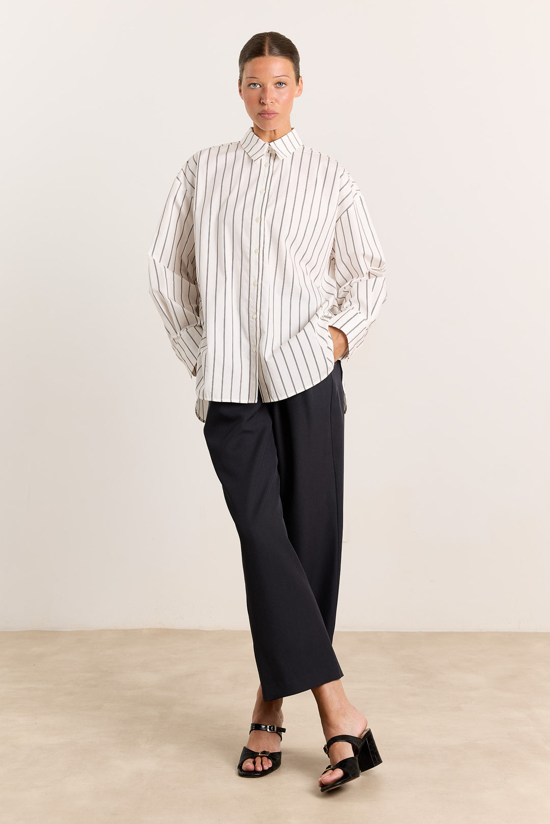 Laura Shirting Stripes Brown