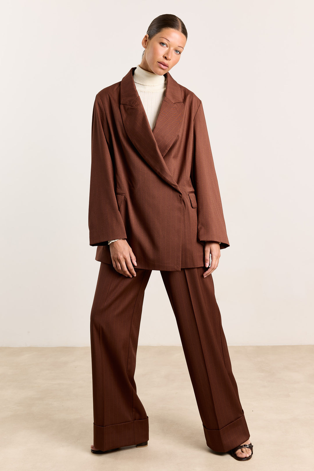 Freddie Suiting Stripes Brown
