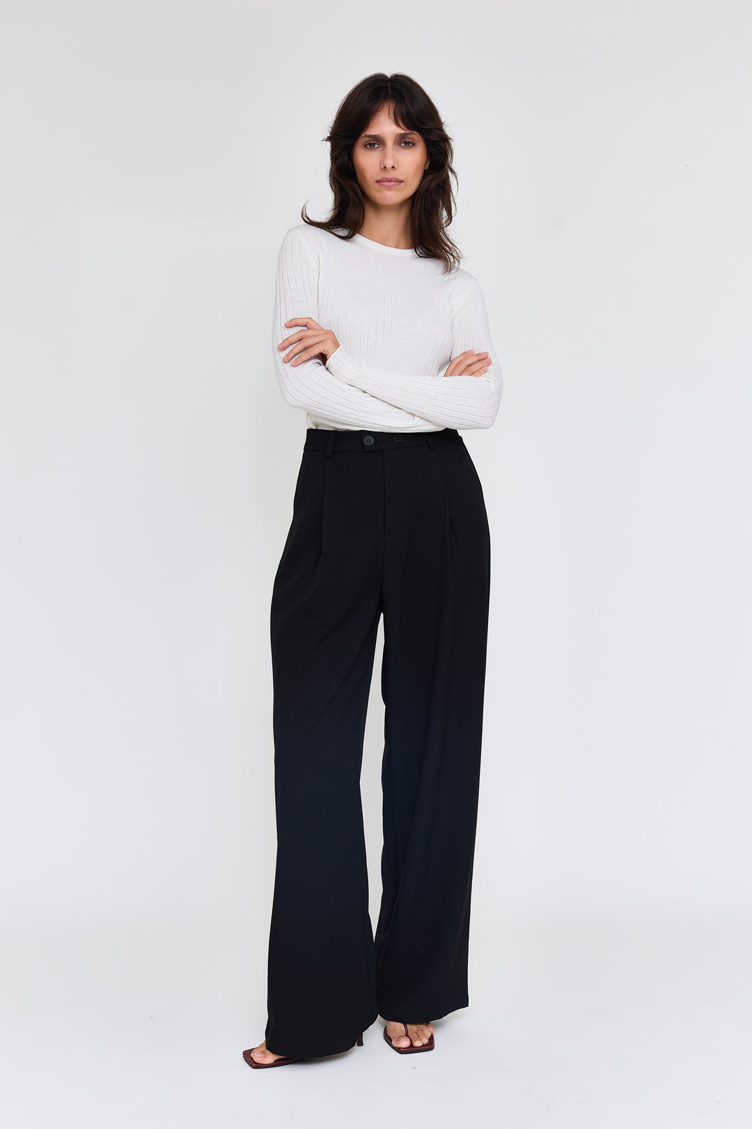 Theo Uni Suiting Black