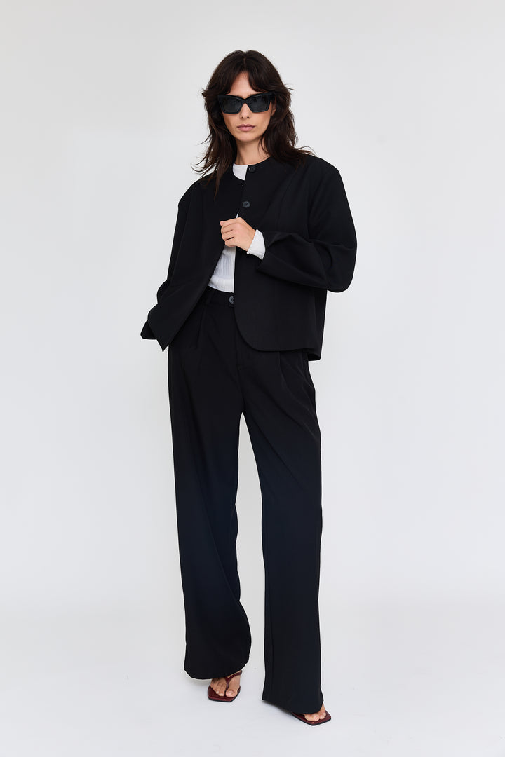 Theo Uni Suiting Black